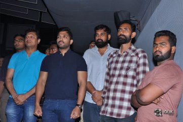 Army People Watching Naa Peru Surya Naa illu India Movie Photos